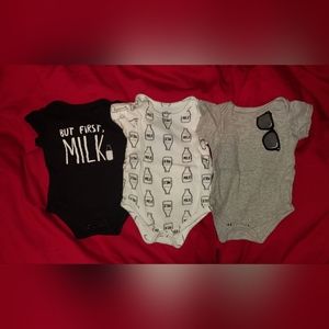 Infant onsies 0-3mo, set of 3